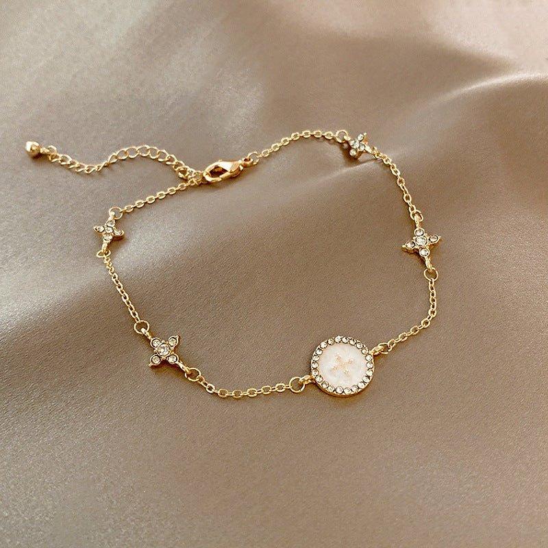 Women's Luxury Pearl & Gold Charm Bracelet  Pre2brand