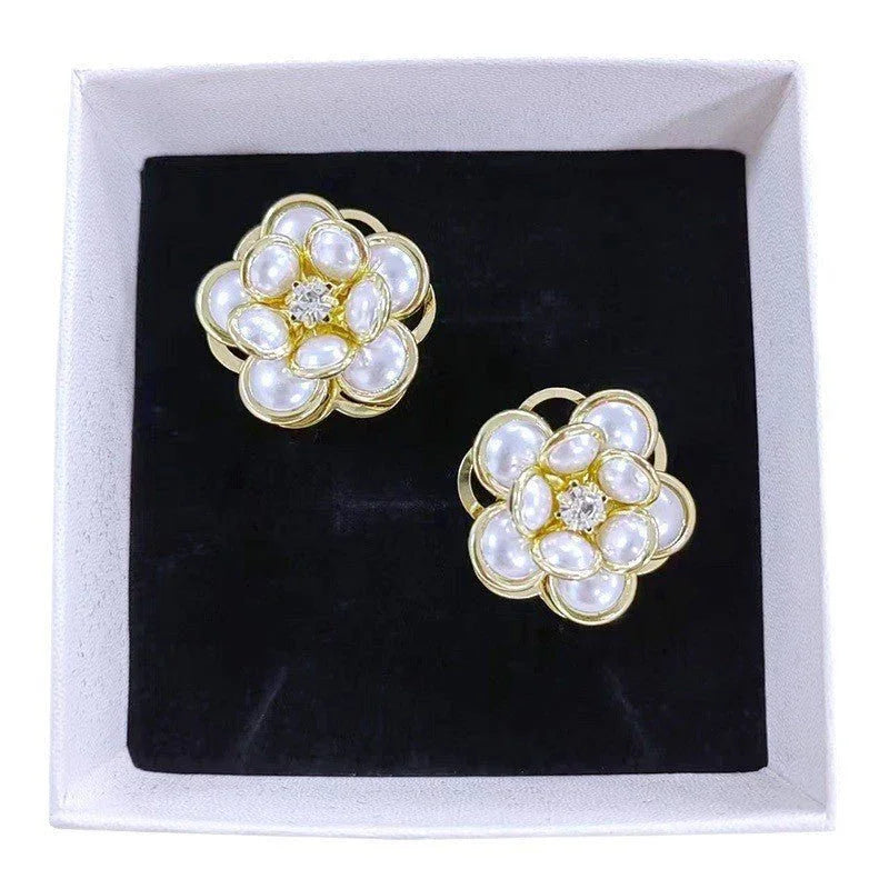 Women's Sweet Flower Stud Earrings  Pre2brand